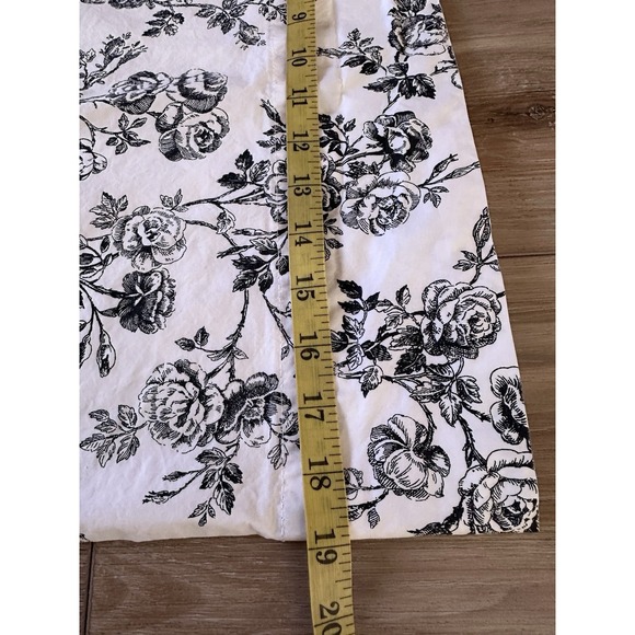 Ralph Lauren Cottage Hill Toile Floral Pillowcases Pair Black White Standard - Picture 8 of 8